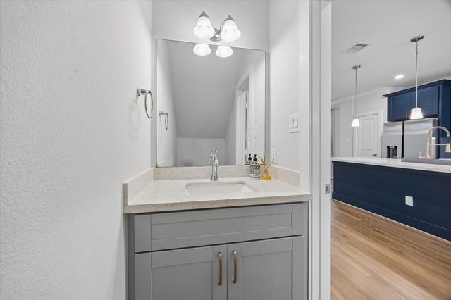 761 E 33rd Street, Houston, TX 77022