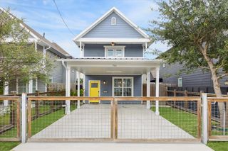 761 E 33rd Street, Houston, TX 77022