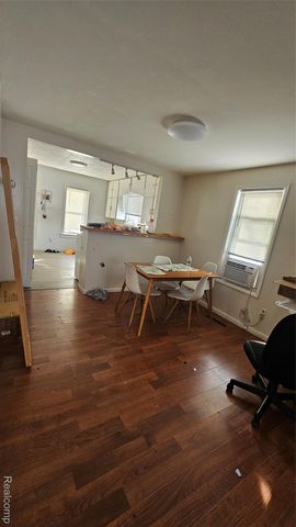 4392 E Coldwater Road, Genesee Charter Township, MI 48506