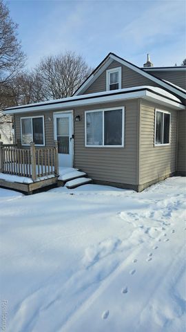 4392 E Coldwater Road, Genesee Charter Township, MI 48506