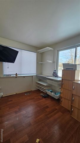 4392 E Coldwater Road, Genesee Charter Township, MI 48506