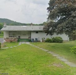 313 High Crest Dr, West Milford Twp., NJ 07480