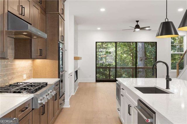 2248 Crestview Drive NE 33, Brookhaven, GA 30319