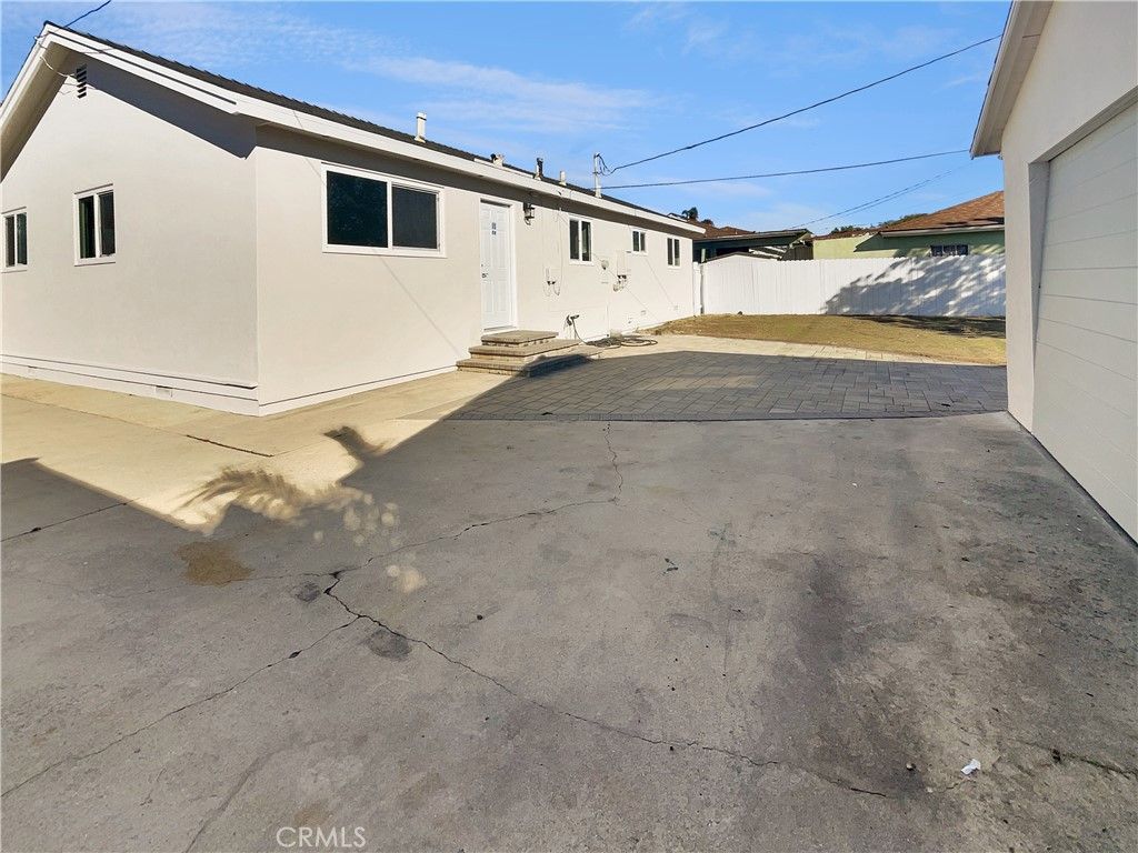 Image 14 of property listing at 380 Harvard Street, Oxnard, CA 93036