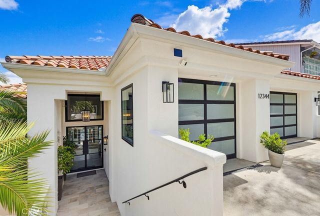 12344 Circula Panorama, Santa Ana, CA 92705