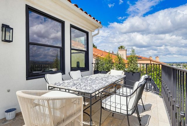 12344 Circula Panorama, Santa Ana, CA 92705