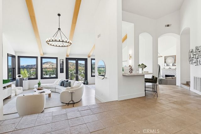 12344 Circula Panorama, Santa Ana, CA 92705
