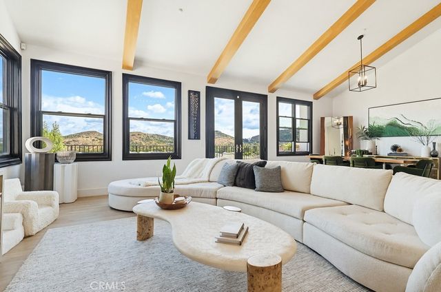 12344 Circula Panorama, Santa Ana, CA 92705