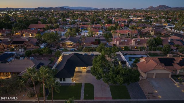 7716 W JOHN CABOT Road, Glendale, AZ 85308