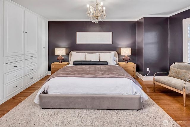 2103 5th Avenue N, Seattle, WA 98109