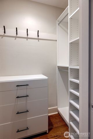 2103 5th Avenue N, Seattle, WA 98109