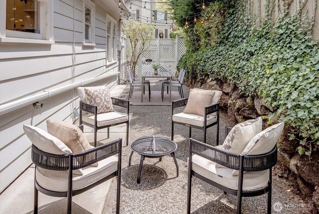 2103 5th Avenue N, Seattle, WA 98109