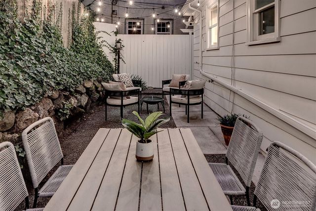 2103 5th Avenue N, Seattle, WA 98109