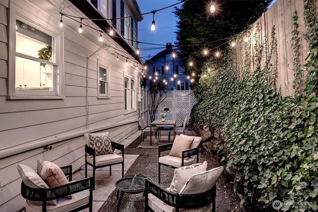 2103 5th Avenue N, Seattle, WA 98109