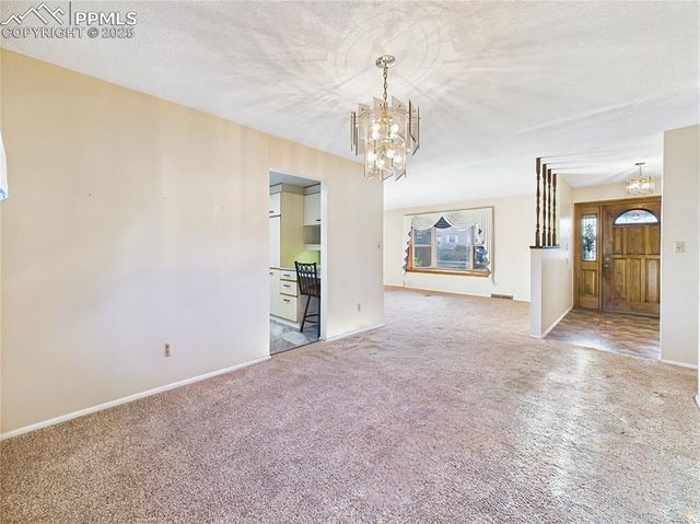 2210 Greenwich Circle, Colorado Springs, CO 80909