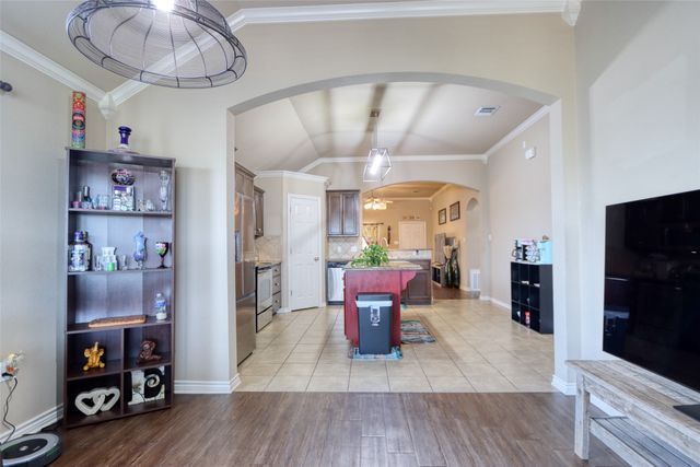 933 Heston Circle, Robinson, TX 76706