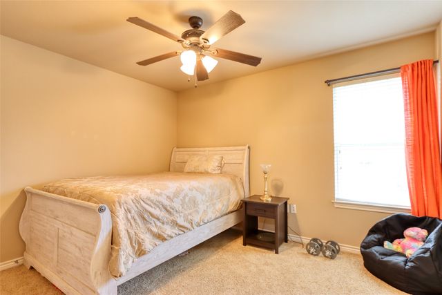 933 Heston Circle, Robinson, TX 76706