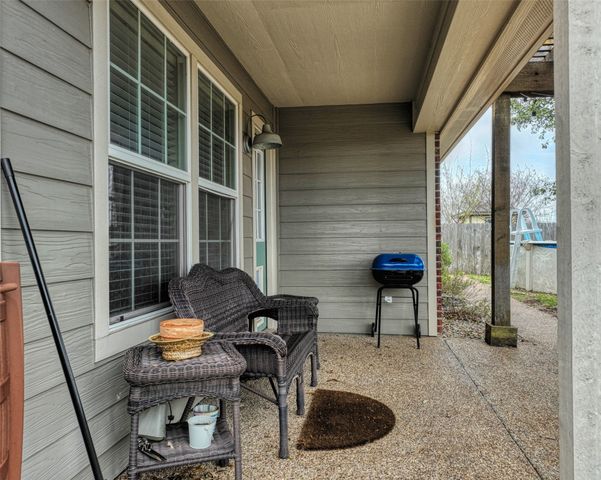 933 Heston Circle, Robinson, TX 76706