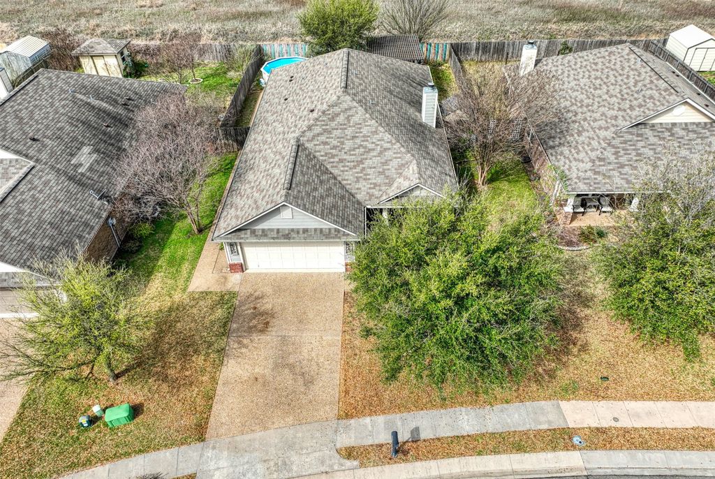 933 Heston Circle, Robinson, TX 76706