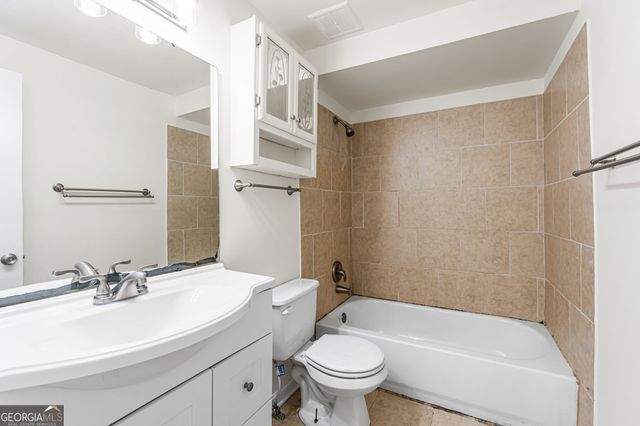 611 Fairmont Drive, Macon, GA 31210