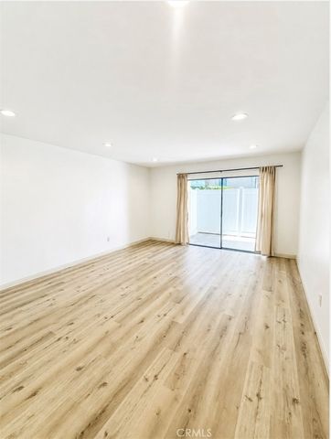 10331 Lindley 120, Porter Ranch, CA 91326