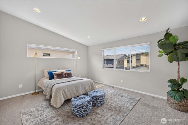 32974 Skyline Lane, Black Diamond, WA 98010