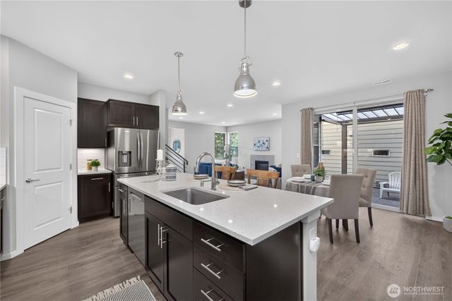 32974 Skyline Lane, Black Diamond, WA 98010