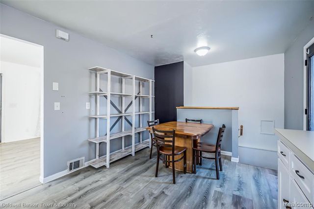 4383 Green Lake Road, West Bloomfield, MI 48323