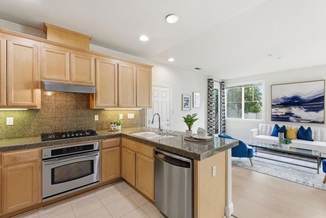 377 S Mary Avenue, Sunnyvale, CA 94086