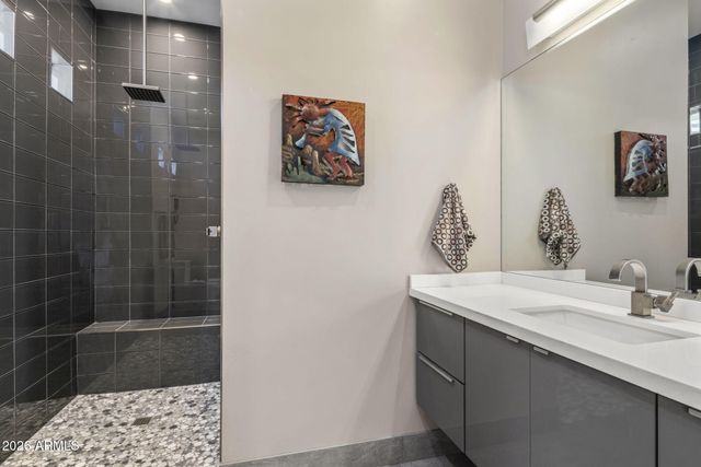 6823 E 6TH Street, Scottsdale, AZ 85251