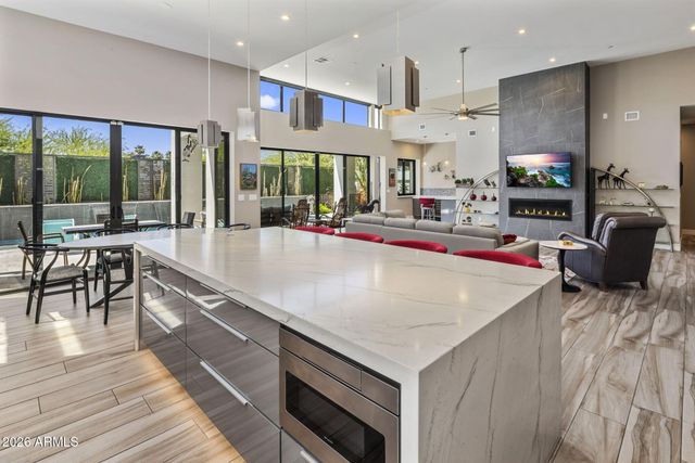 6823 E 6TH Street, Scottsdale, AZ 85251