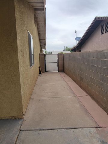 227 S 7 AVE, Yuma, AZ 85364