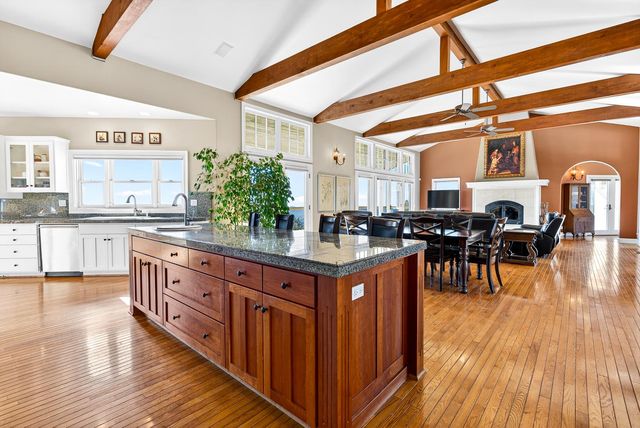 19165 Leopard Ct, Grass Valley, CA 95949