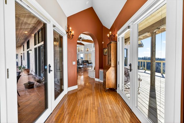 19165 Leopard Ct, Grass Valley, CA 95949