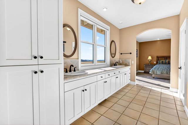 19165 Leopard Ct, Grass Valley, CA 95949