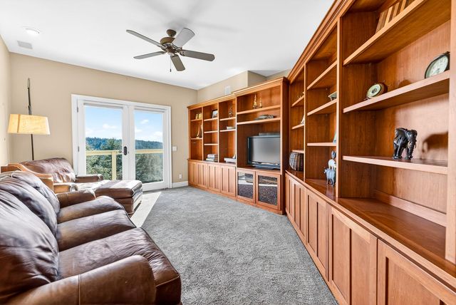 19165 Leopard Ct, Grass Valley, CA 95949