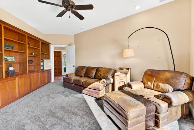 19165 Leopard Ct, Grass Valley, CA 95949