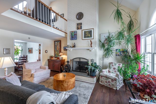 74 Woodbury Hill 74, Woodbury, CT 06798