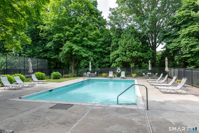 74 Woodbury Hill 74, Woodbury, CT 06798