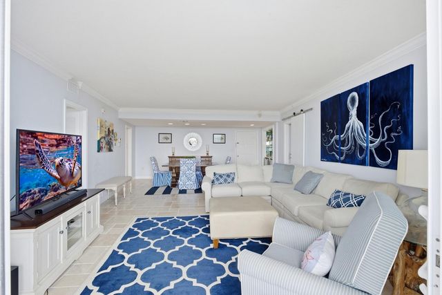 2780 S Ocean Boulevard 709, Palm Beach, FL 33480