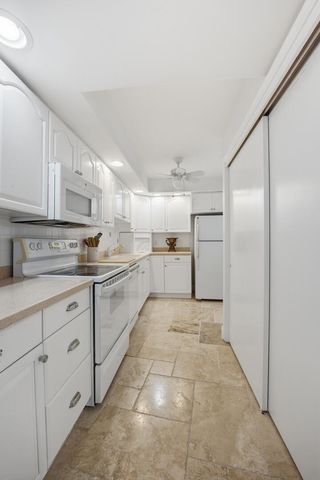 2780 S Ocean Boulevard 709, Palm Beach, FL 33480