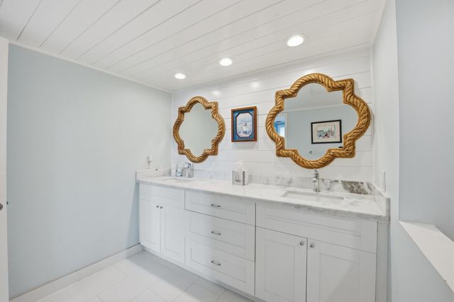 2780 S Ocean Boulevard 709, Palm Beach, FL 33480