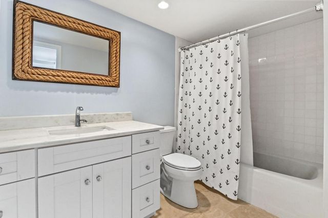 2780 S Ocean Boulevard 709, Palm Beach, FL 33480