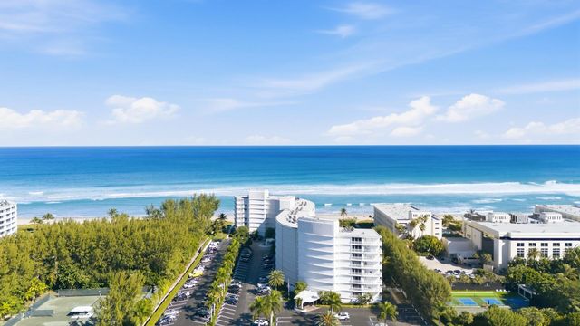 2780 S Ocean Boulevard 709, Palm Beach, FL 33480
