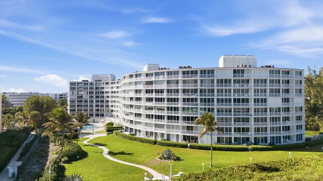 2780 S Ocean Boulevard 709, Palm Beach, FL 33480