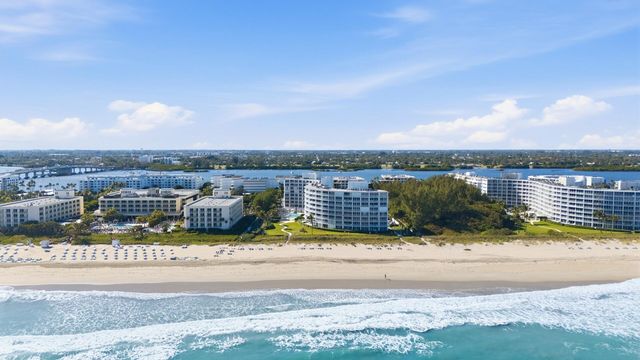 2780 S Ocean Boulevard 709, Palm Beach, FL 33480