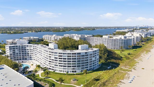 2780 S Ocean Boulevard 709, Palm Beach, FL 33480