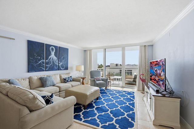 2780 S Ocean Boulevard 709, Palm Beach, FL 33480