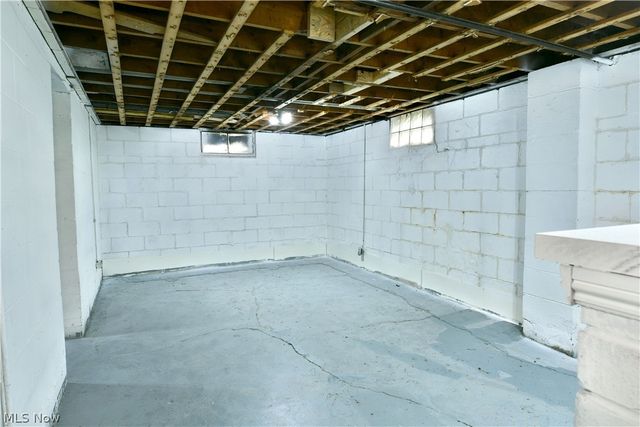 3110 Williams Street NW, Warren, OH 44481