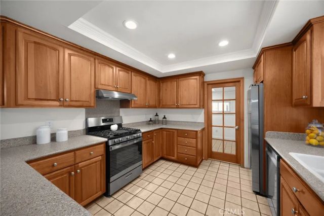 2224 Braeburn Avenue, Fullerton, CA 92831